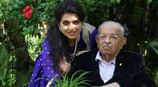 Shaina NC with father Nana Chudasama.(HT File)